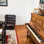 Apartment Gloria